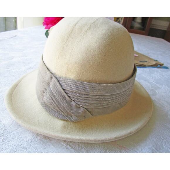 Hat Woman's Vintage Mid-Century Betmar Hat Tan Ivory 100% Wool Hat Betmar - Picture 4 of 12